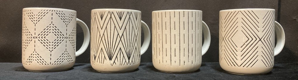 Royal Norfolk 14oz White Stoneware Coffee Mugs Set of 4 with Embossed Design