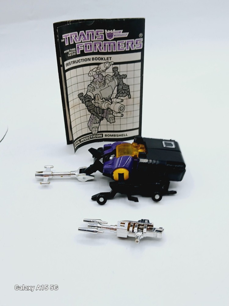 1983 Takara G1 Bombshell Insecticon Transformer Complete w/ Booklet Vintage