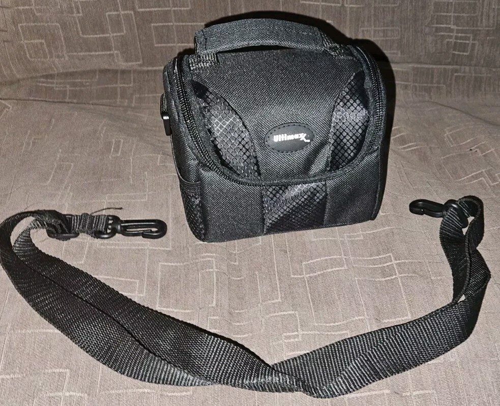 Camera Case bag Padded Ultimax  w/ Medium Strap