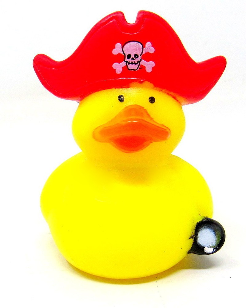 Pirate Rubber Duck with Skull Hat and Spyglass Squirts Water Fast US Shipping