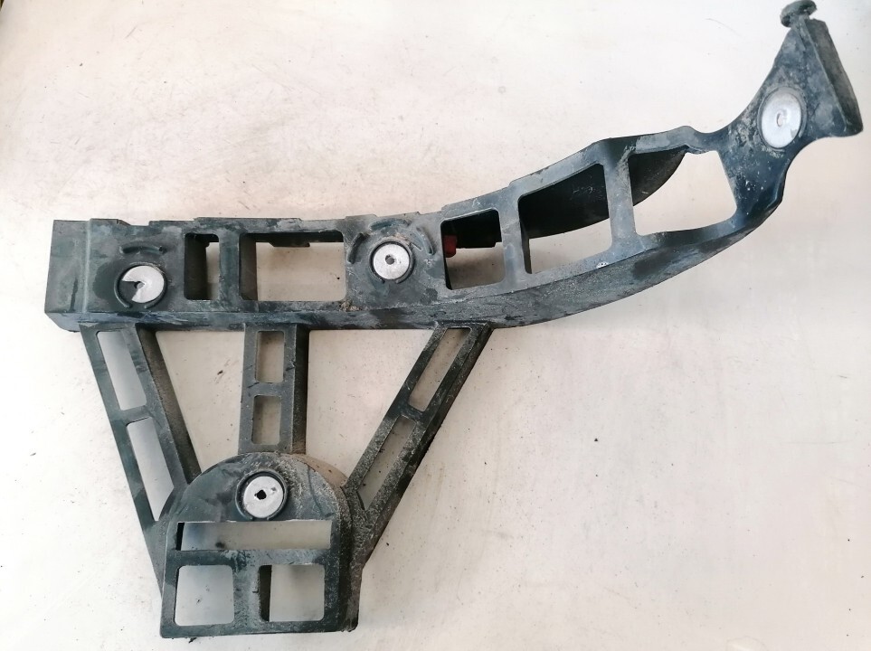 Opel Vectra 2004 Rear Bumper Mounts Right Bumper Bracket 1310035 1319274-08 Replacement Part