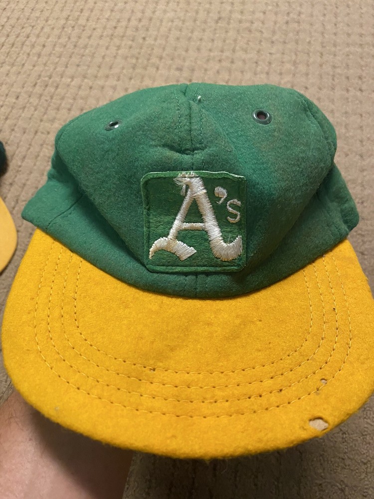 Rare Vintage 1960s Oakland Athletics A's Fitted Hat Wool Baseball Patch Small