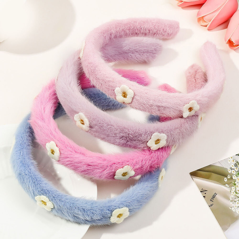 Soft Solid-Color Faux Fur Fluffy Hair Hoop Accessory for a Sweet Look 1PC