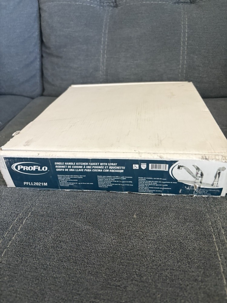 ProFlo PFLL2021M Single Handle Kitchen Faucet With Spray