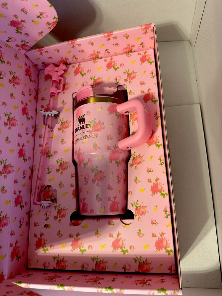 NEW INHAND Stanley X Love Shack Fancy Quencher 20oz Tumbler - Ibiza Sunset