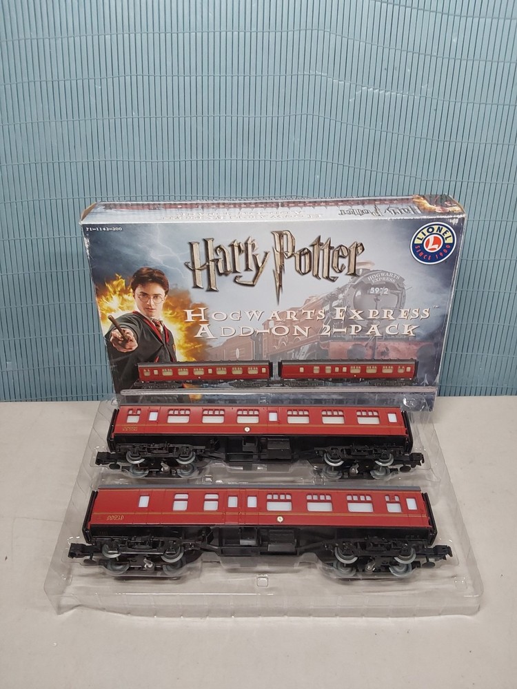 NEW in Box Lionel 7-11142 Harry Potter Hogwarts Express Two Pack Add-On