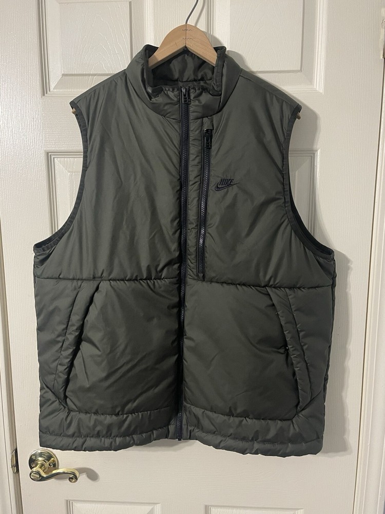 Nike Men’s XL Sportswear Therma-Fit Legacy Vest - Green/Black, Size XL