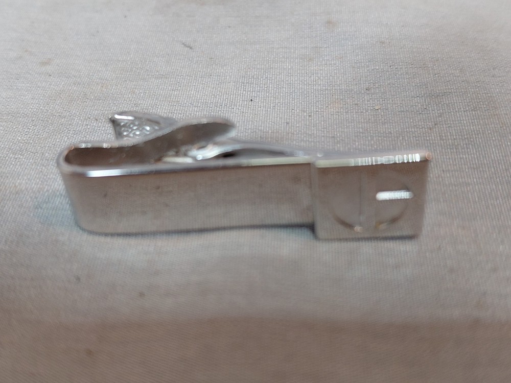 Caterpillar Tie Bar for Heavy-Duty Vehicle Suspension