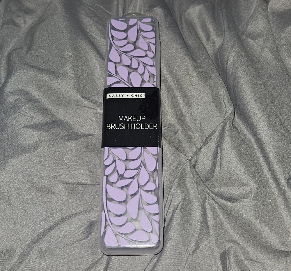 Sassy + Chic Makeup Brush Holder In Purple BNIB Travel Friendly