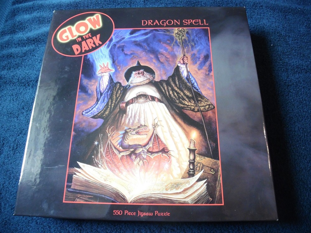New! Dragon Spell 550 Piece Ceaco Glow in the Dark  Jigsaw Puzzle