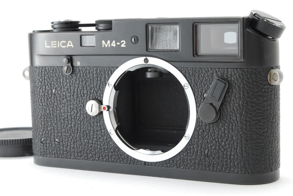 Near MINT Leica M4-2 M4 2 35mm Rangefinder Film Camera Black Body from JAPAN