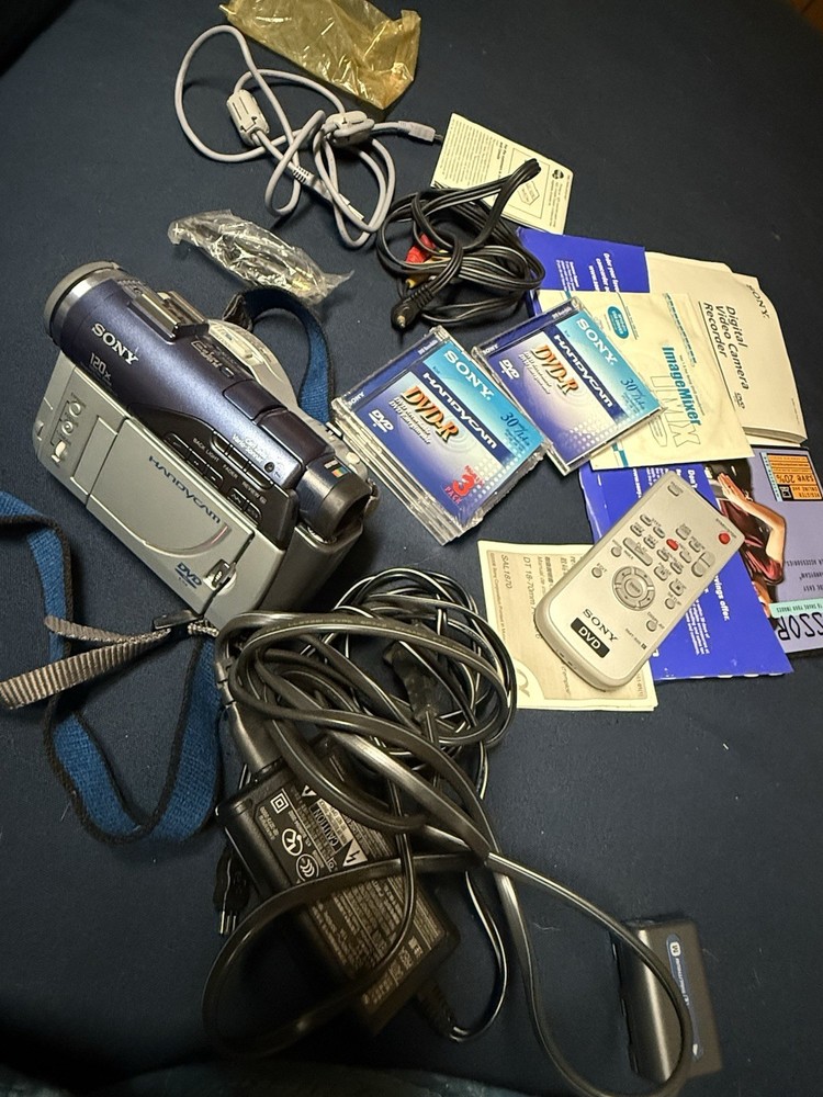 Sony HandyCam DCR-DVD100 Camcorder Bundle with 2 Batteries Charger Case Cables