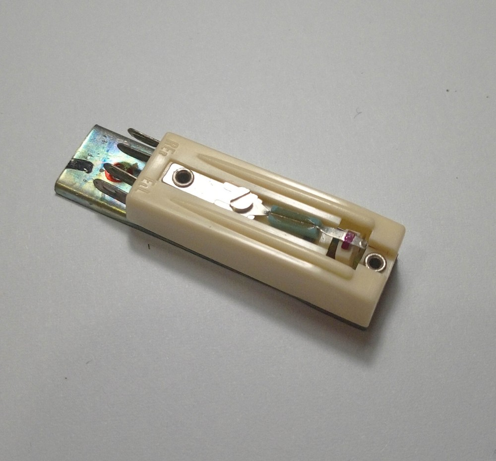 Vintage Pfanstiehl P-28 Turntable Cartridge with Stylus Replacement