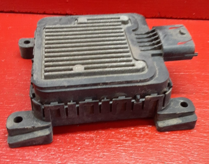 2004 Volvo S40 Fuel Pump Control Module OEM 56010798