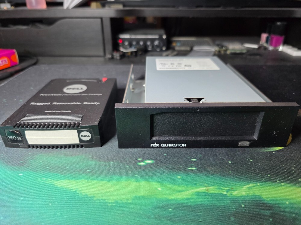 Tandberg Data RDX QuikStor USB 3.0 Internal Drive w/160GB Cartridge