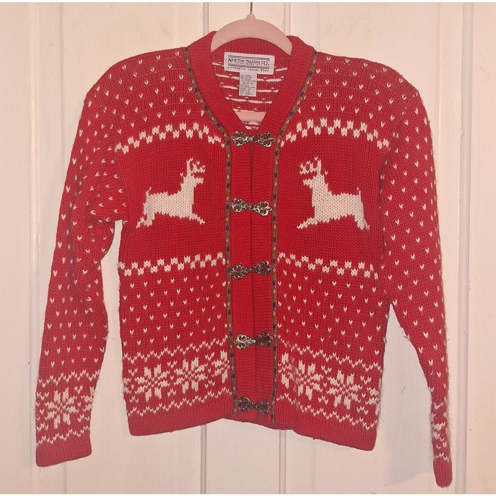 Vintage Newton Trading Co. Size Medium Knit Reindeer Christmas Sweater Cabincore