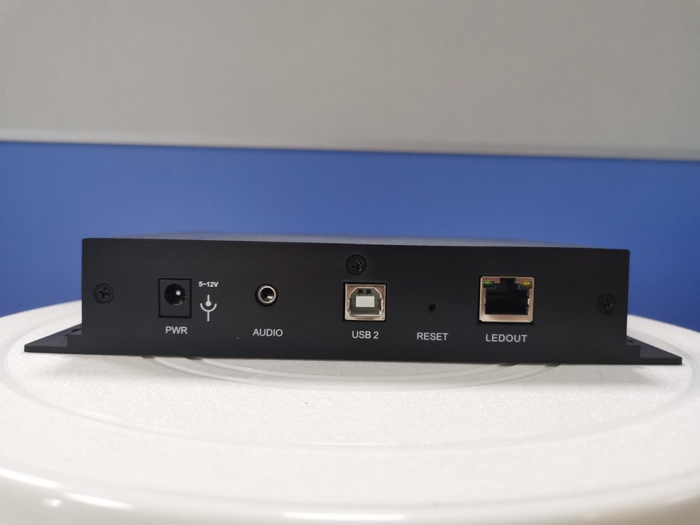 Novastar TB1 LED Screen Video Controller Box Supports 650,000 pixel loading capa