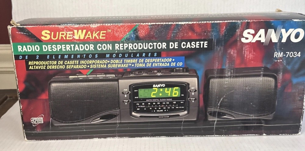 Sanyo RM-7034 Alarm Clock Radio with Cassette Player and Speaker System New