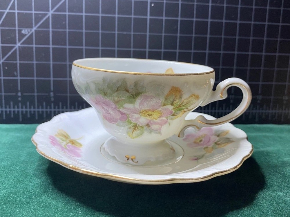 Vintage Ohata China Tea Cup and Saucer Set - Delicate Floral Design