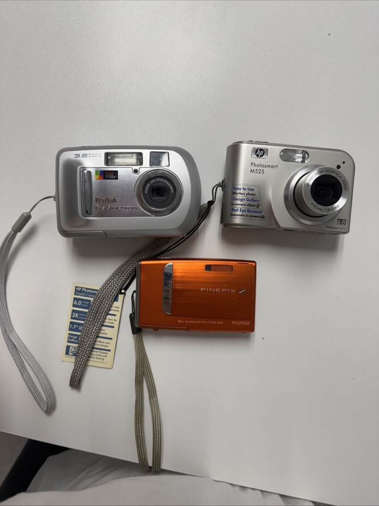 Kodak EasyShare CX7310 3.2 MP Digital Camera - Silver