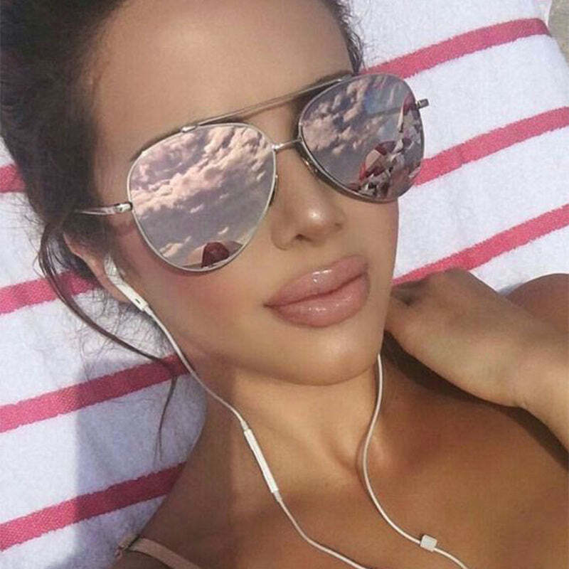 Male and female universal toad mirror