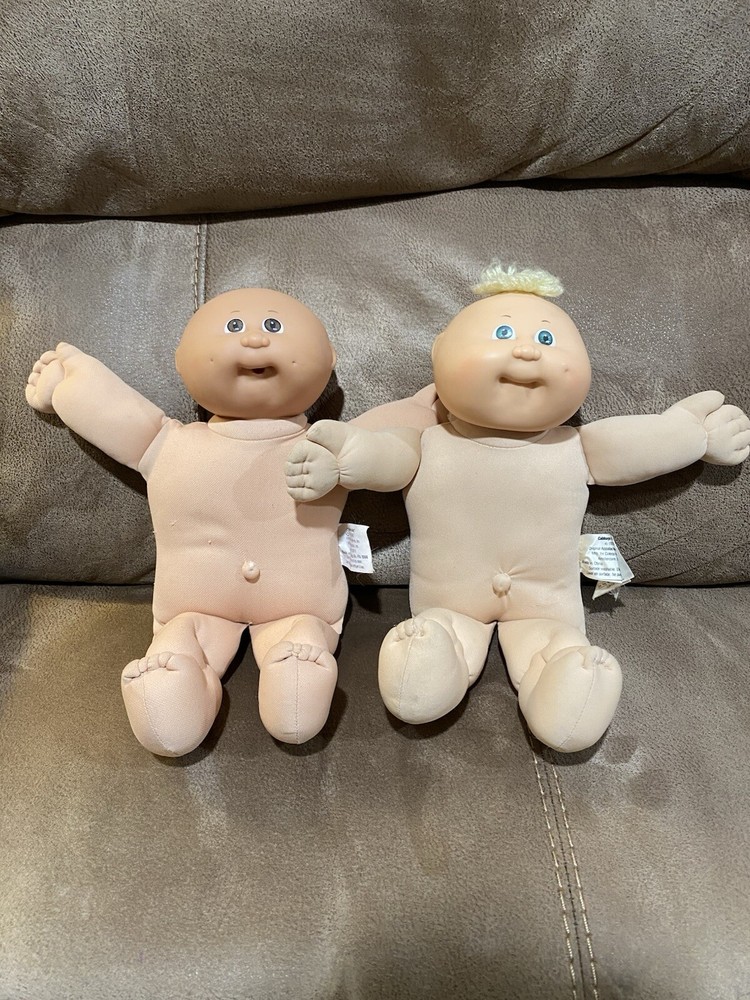 Vintage 1985 Cabbage Patch Boy Dolls set of 2