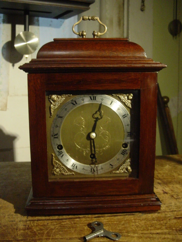 VINTAGE ELLIOTT LONDON BRACKET WESTMINSTER WHITTINGTON CHIME CLOCK 8 DAY WORKING