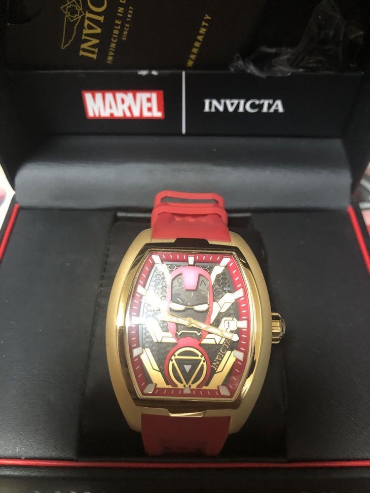 Iron Man Invicta Marvel Collaboration Watch Hot Toys