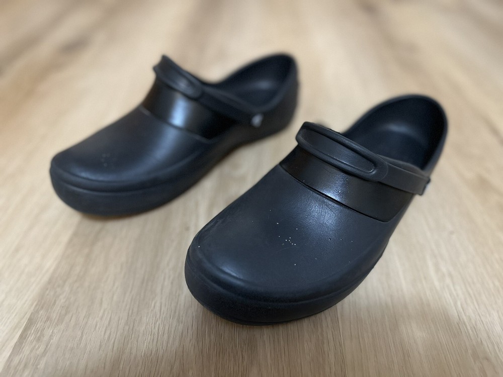 CROCS Womens Mercy Work Clog Size W12 Nurse Work Slip Resistant