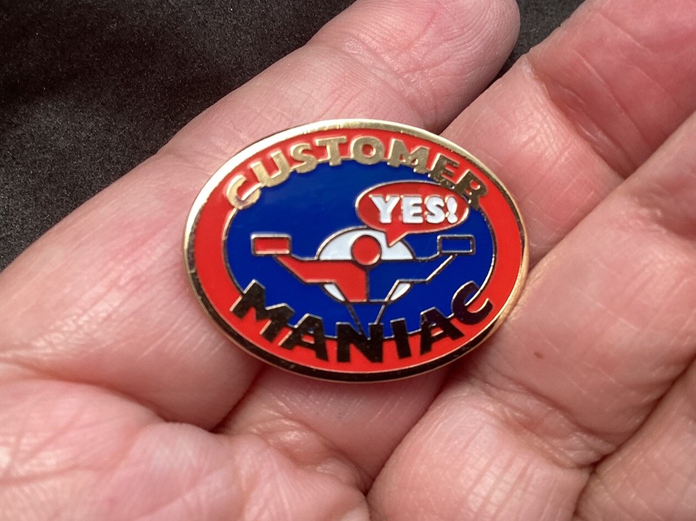 Customer Yes Maniac Oval Red White Blue Enamel Lapel Hat Pin Taco Bell Pizza Hut-image