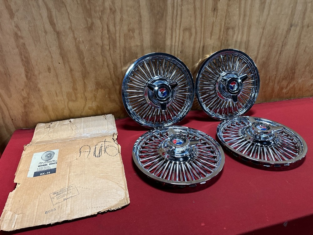 NOS 60'S WIRE SPOKE SPINNER CHROME HUBCAPS SHORE-CALNEVAR 14