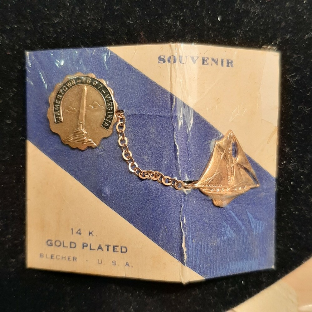 EARLY JAMESTOWN SETTLEMENT VIRGINIA Historic Site Travel Souvenir Pins