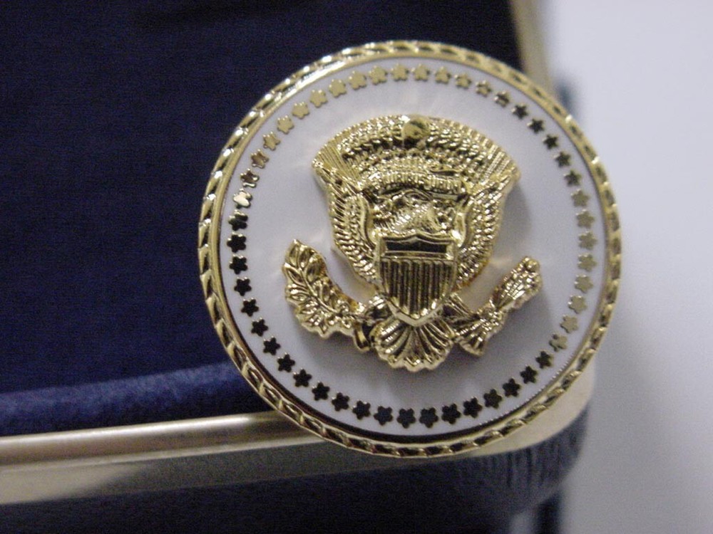 Pair of Vice Presidential KAMALA HARRIS Cufflinks-Free Shipping in the US-image