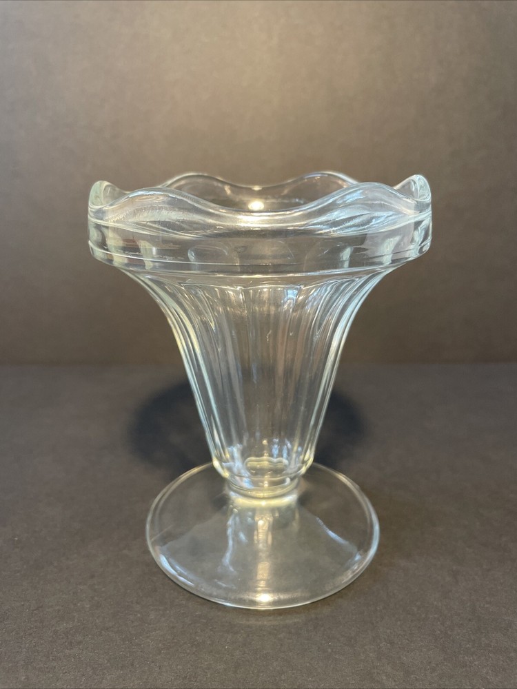 Vintage ARC French Pressed Glass Ice Cream Sundae Parfait Dessert Dish
