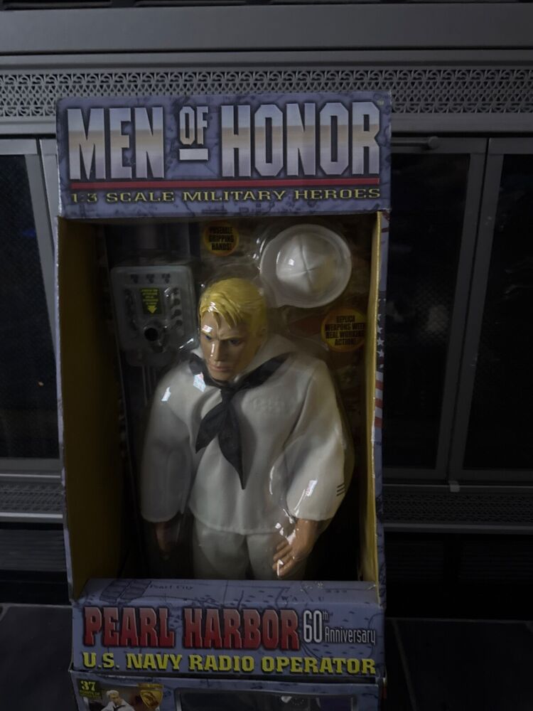 Men of Honor 1:3 Scale Doll Poseable Grip Hands Pearl Harbor 60th Anniversary