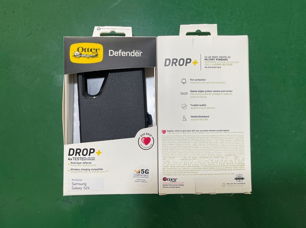 New OtterBox Defender Series Case With Belt Clip for Samsung Galaxy S24-Black