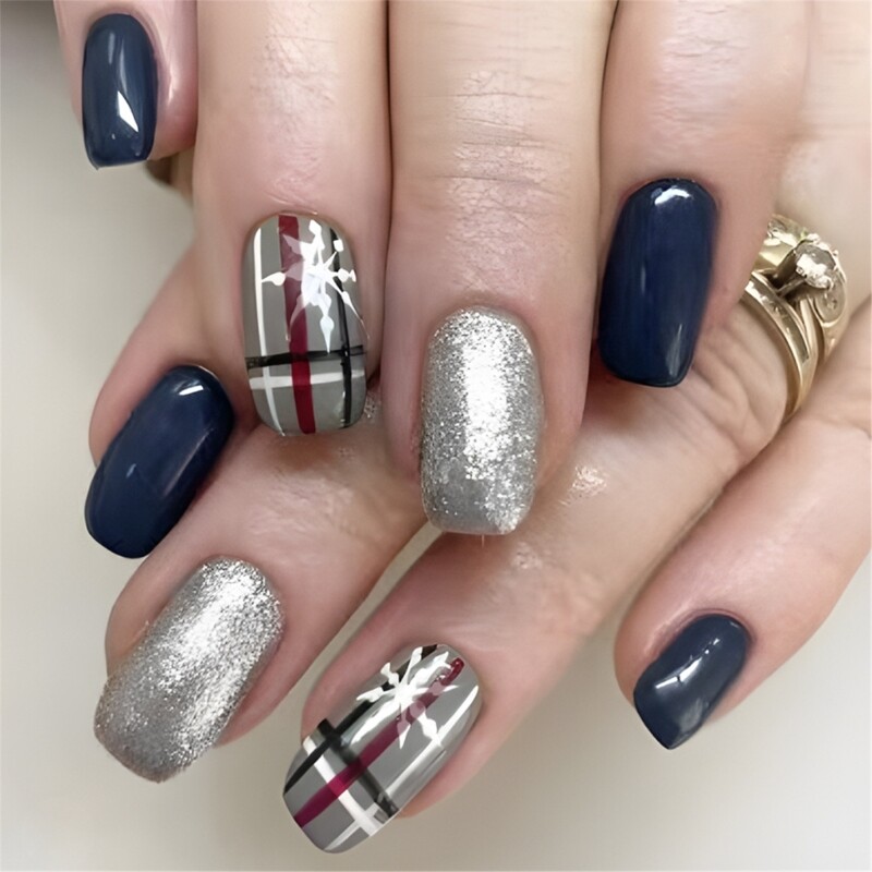 Snowflake False Nails for Christmas Manicure and Holiday Events