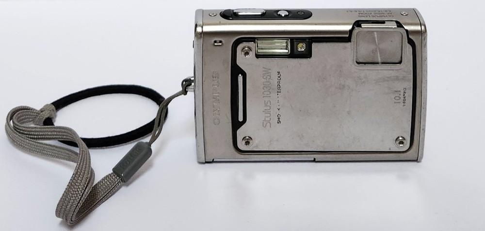 Olympus Stylus 1030SW 10.1MP Digital Camera Silver Tested Working No Battery