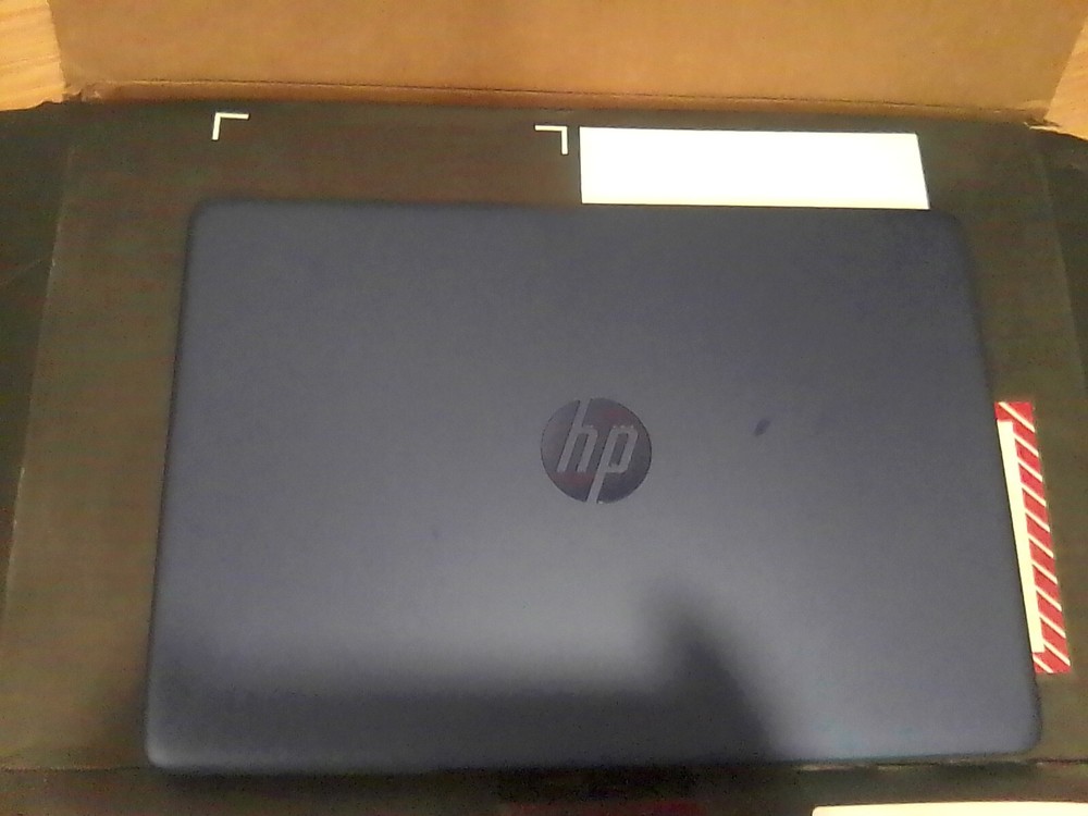 BLUE- HP- 13.8 In- PORTABLE LAPTOP ...BUY NOW!!!-image