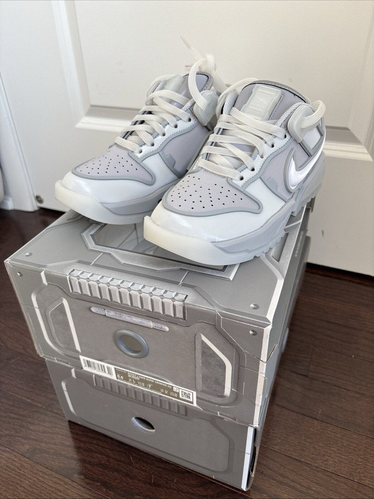Nike RTFKT x Dunk Genesis Ghost Wolf Gray Size 8