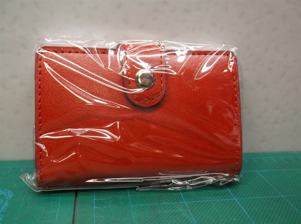 Slim Vintage Red Leather RFID Blocking Credit Card Holder with Aluminum Case-image