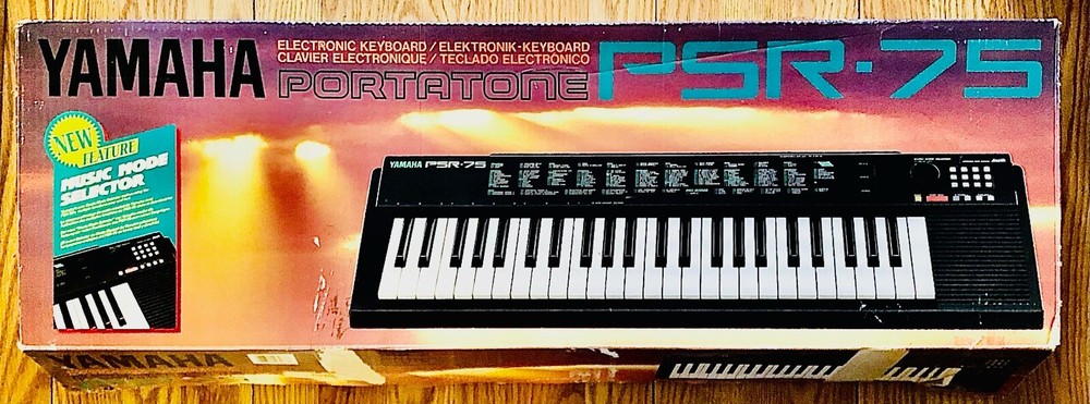 YAMAHA PSR-75 Synthesizer TESTED, with STAND, Score Holder, AC ADAPTER, UG, Box