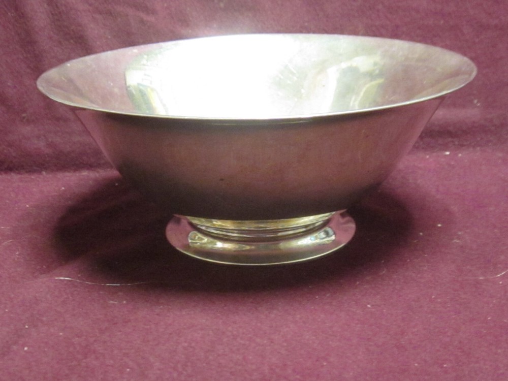 Tiffany & Co Sterling FOOTED BOWL  Pattern20660 Monogram ARC 248 grams 5 5/8