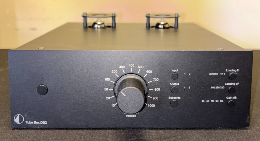 Pro-Ject Tube Box DS2 Phono Preamplifier (Black)