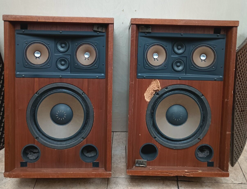 Vintage SANSUI SP-1200 STEREO SPEAKERS PAIR  CABINETS  BAD SHAPE  FOR PARTS READ