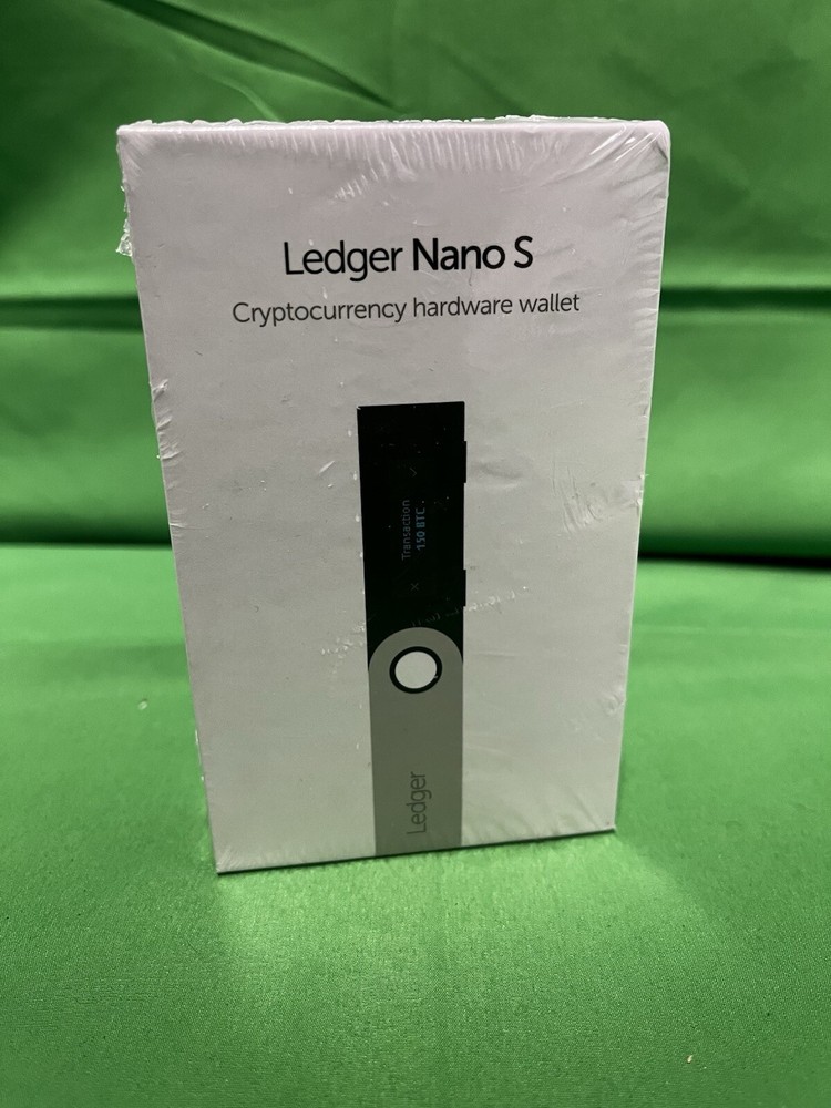 Ledger Nano S - cryptocurrency Hardware Wallet ￼-image