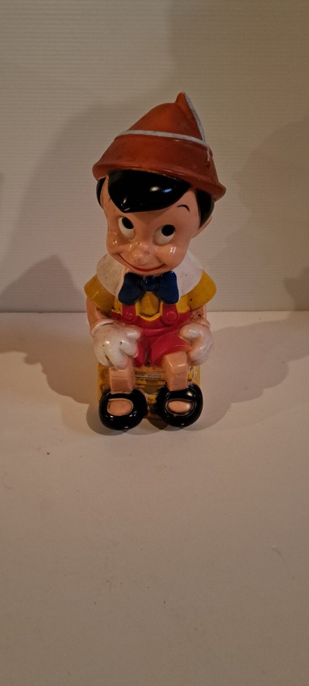 Vintage PINOCCHIO Bank Walt Disney Coin Slot Play Pal Plastics with plug