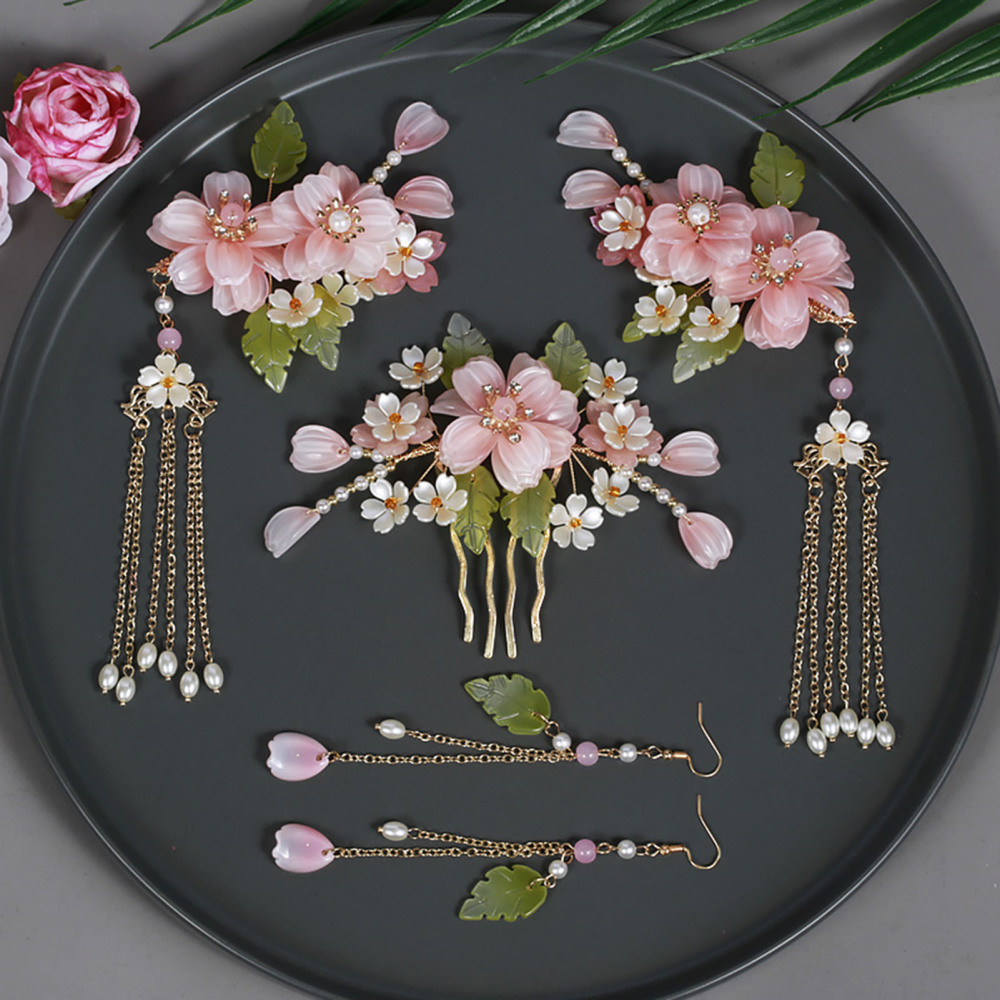 Hanfu Headwear Long Tassel Hair Jewelry in Gentle Colors for Retro Look and Christmas Festive Style