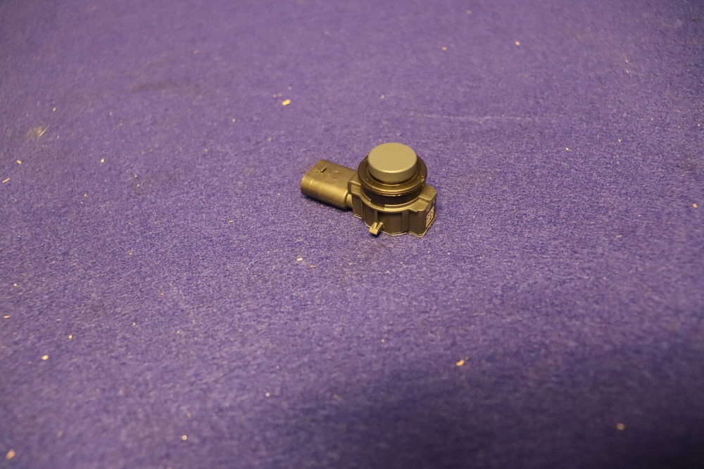 17-22 Chrysler Compass Bumper Park Sensor 5UT05TZZAA AKF1124 OEM Replacement