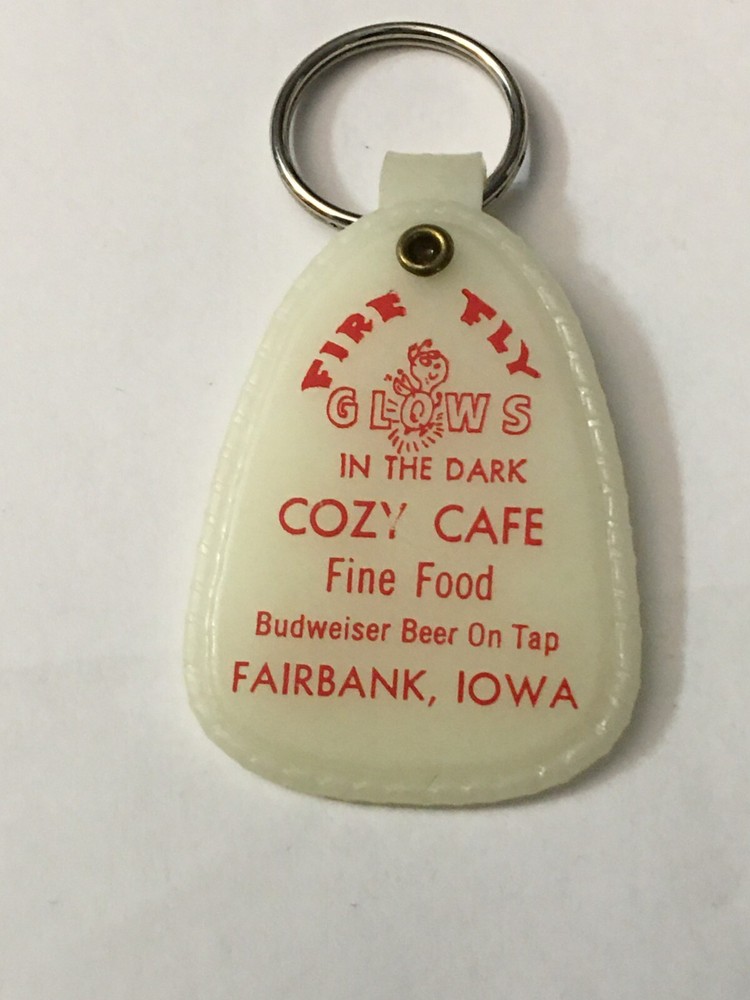 Cozy Inn Cafe Fine Food Budweiser Beer Fairbank IA Keychain, Vintage Iowa